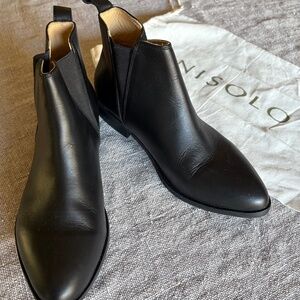 Nisolo Classic Chelsea Commuter boots-- 8.5 and gorgeous!